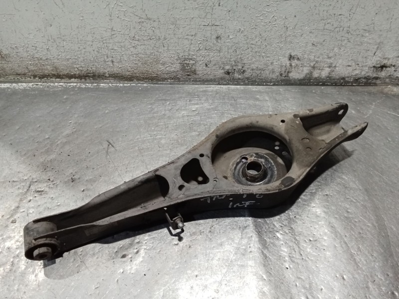 Recambio de brazo suspension inferior trasero izquierdo para skoda suberb (3t4) ambition referencia OEM IAM   08