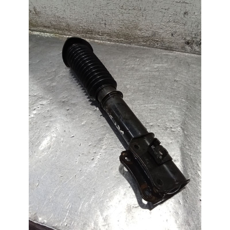Recambio de amortiguador delantero derecho para santana 300/350 2.0 tdi 4x4 referencia OEM IAM   04