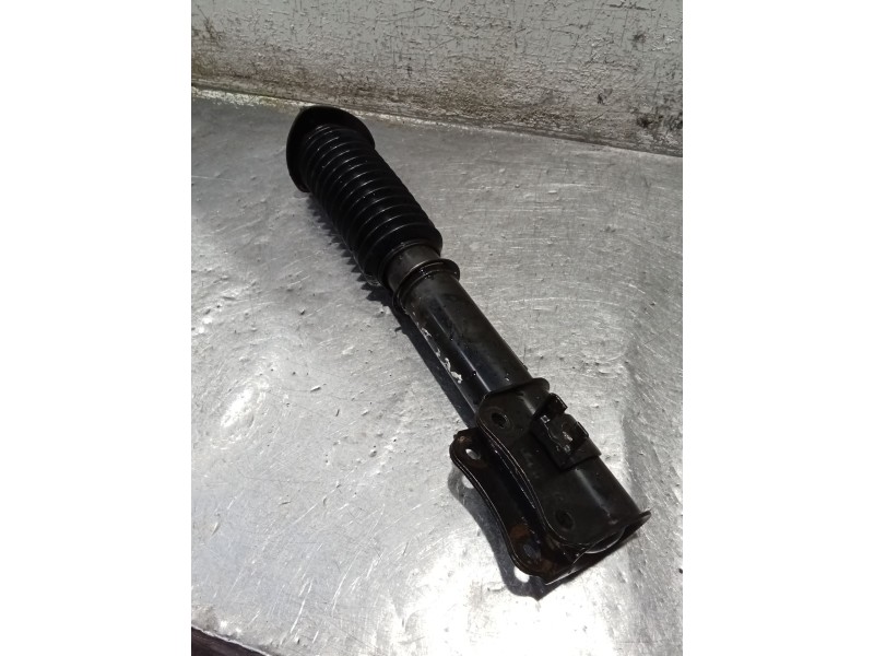 Recambio de amortiguador delantero derecho para santana 300/350 2.0 tdi 4x4 referencia OEM IAM   04