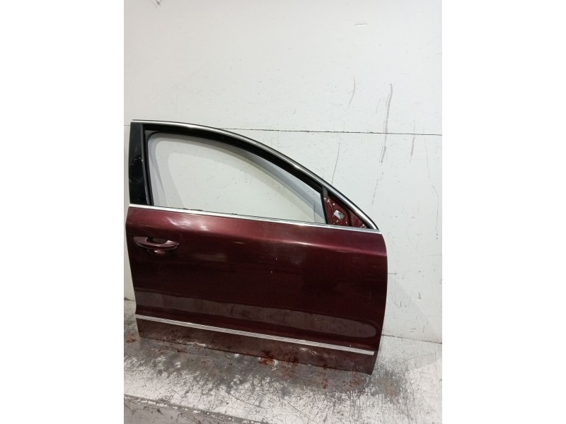 Recambio de puerta delantera derecha para skoda suberb (3t4) ambition referencia OEM IAM  5P 08