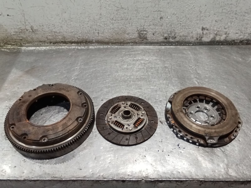 Recambio de kit embrague para seat ibiza ii (6k1) 1.9 sdi referencia OEM IAM 680542  90