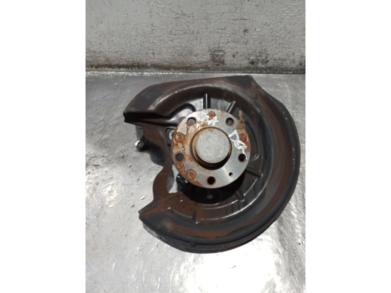 Recambio de mangueta trasera derecha para skoda suberb (3t4) ambition referencia OEM IAM   08