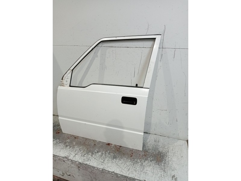 Recambio de puerta delantera izquierda para santana 300/350 2.0 tdi 4x4 referencia OEM IAM  5P 05