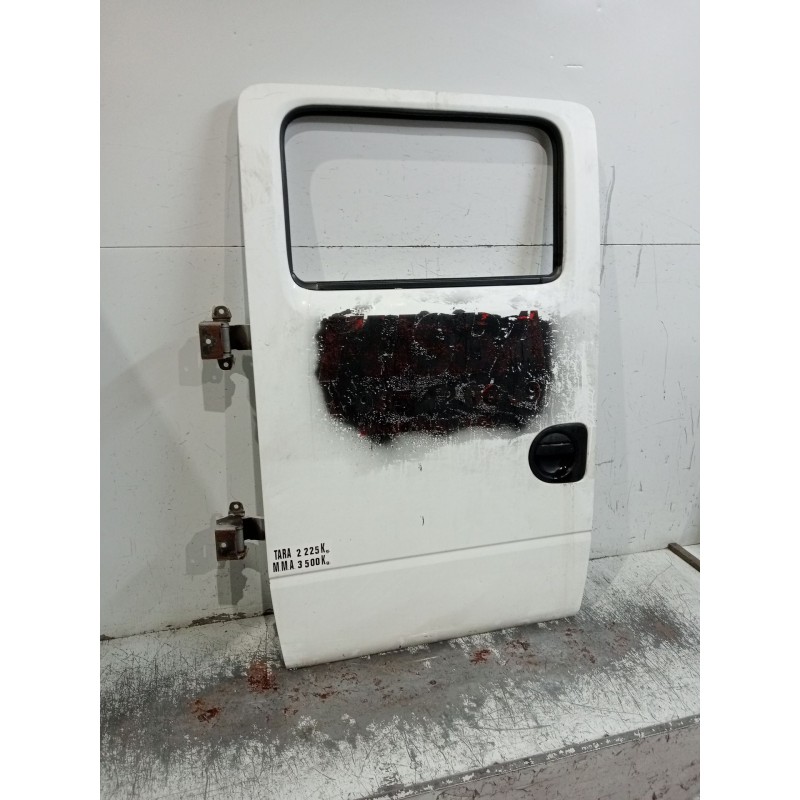 Recambio de puerta trasera izquierda para nissan cabstar (f24m, f24w) 35.13 dci, 45.13 dci 2.5 (f24m) referencia OEM IAM  4P 09