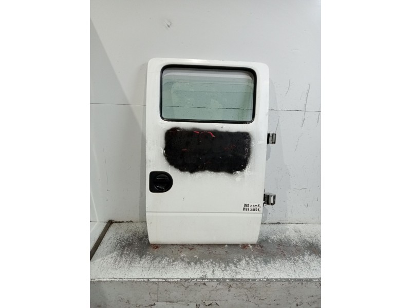 Recambio de puerta trasera derecha para nissan cabstar (f24m, f24w) 35.13 dci, 45.13 dci 2.5 (f24m) referencia OEM IAM  4P 09