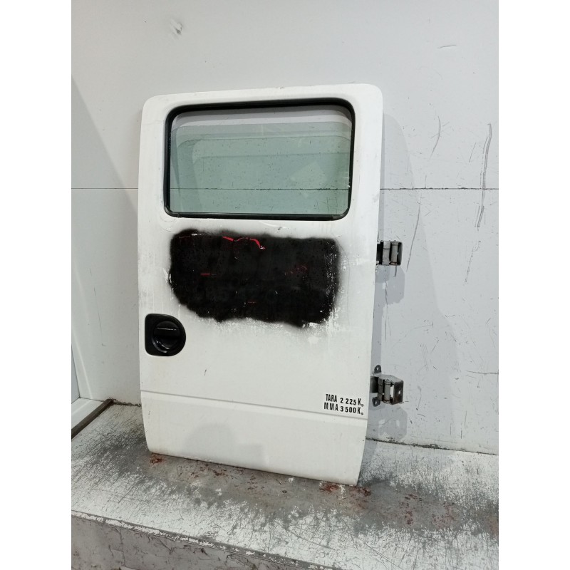 Recambio de puerta trasera derecha para nissan cabstar (f24m, f24w) 35.13 dci, 45.13 dci 2.5 (f24m) referencia OEM IAM  4P 09