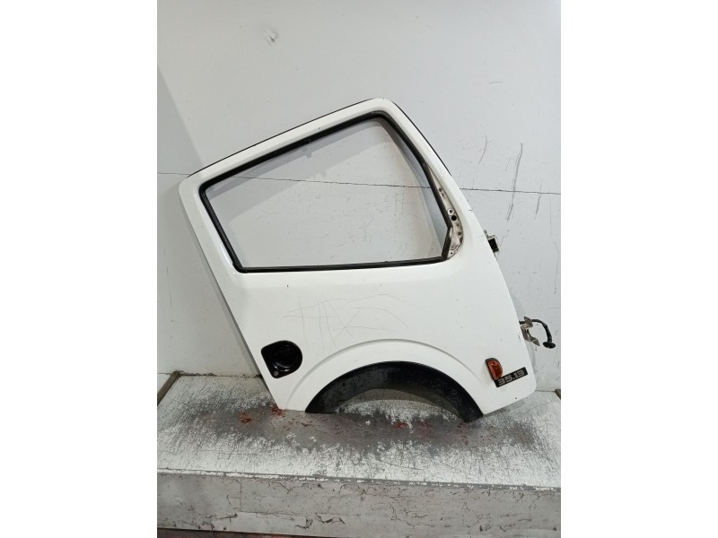 Recambio de puerta delantera derecha para nissan cabstar (f24m, f24w) 35.13 dci, 45.13 dci 2.5 (f24m) referencia OEM IAM  4P 09
