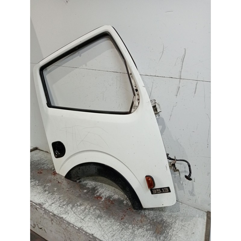 Recambio de puerta delantera derecha para nissan cabstar (f24m, f24w) 35.13 dci, 45.13 dci 2.5 (f24m) referencia OEM IAM  4P 09