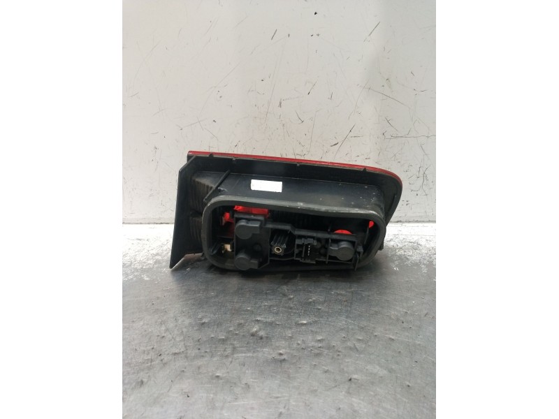 Recambio de piloto trasero izquierdo para renault laguna ii (bg0/1_) 2.0 16v (bg00, bg0k, bg0p, bg0w) referencia OEM IAM   02