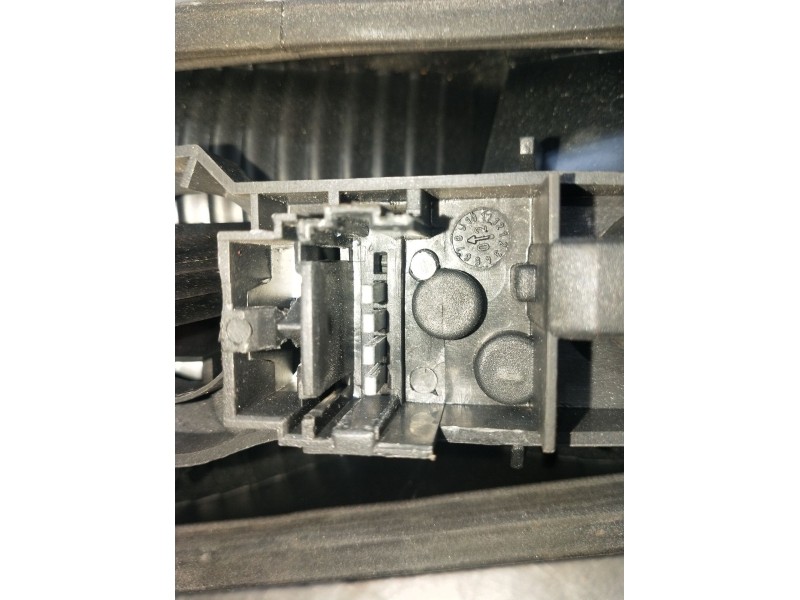 Recambio de piloto trasero izquierdo para renault laguna ii (bg0/1_) 2.0 16v (bg00, bg0k, bg0p, bg0w) referencia OEM IAM   02