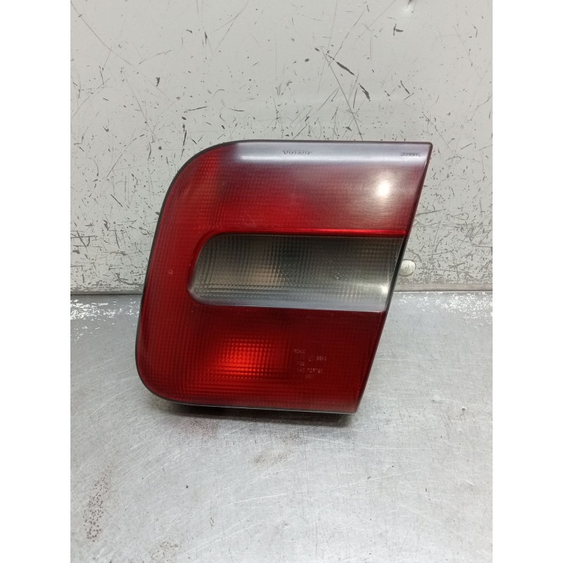 Recambio de piloto trasero derecho interior para volvo s70 (874) 2.5 tdi referencia OEM IAM 9157009  97