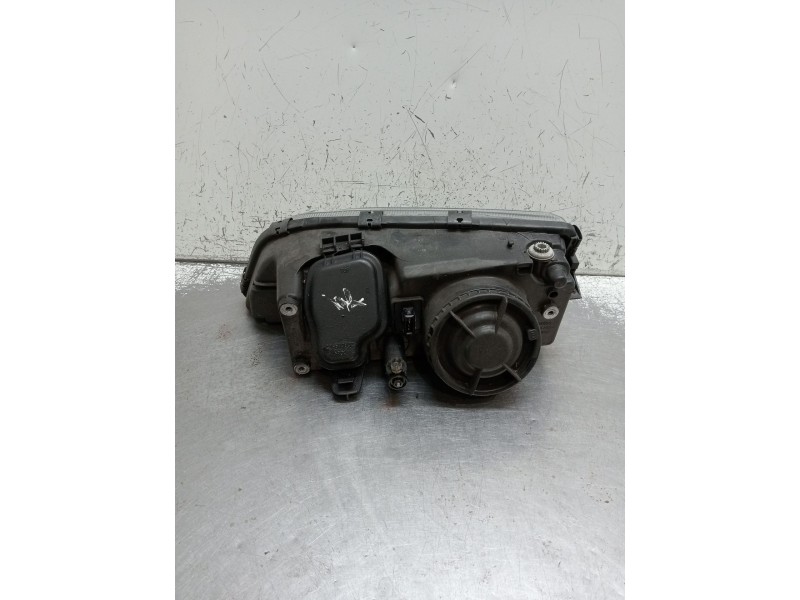 Recambio de faro derecho para volvo s70 (874) 2.5 tdi referencia OEM IAM   97