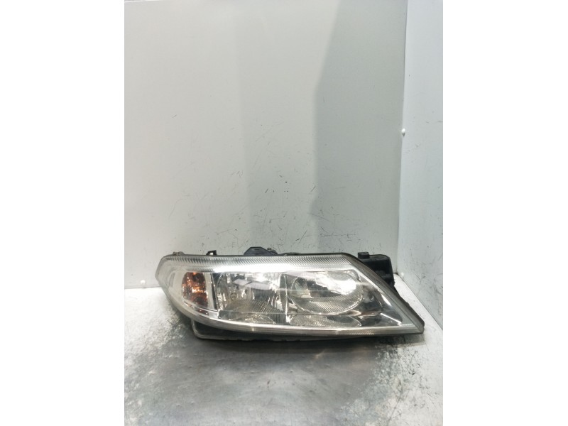 Recambio de faro derecho para renault laguna ii (bg0/1_) 2.0 16v (bg00, bg0k, bg0p, bg0w) referencia OEM IAM   02