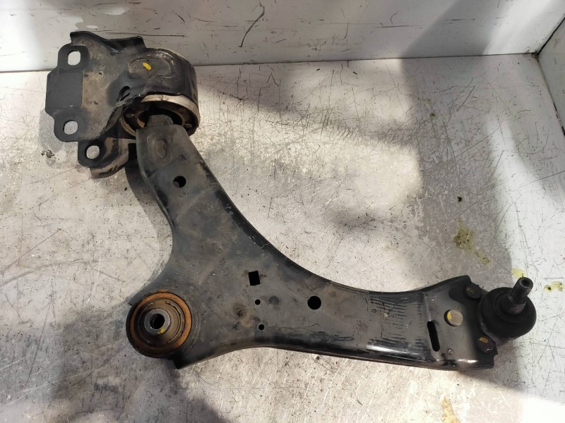 Recambio de brazo suspension inferior delantero izquierdo para ford mondeo ber. (ca2) trend referencia OEM IAM 7C9N3A052BB 7C9N3