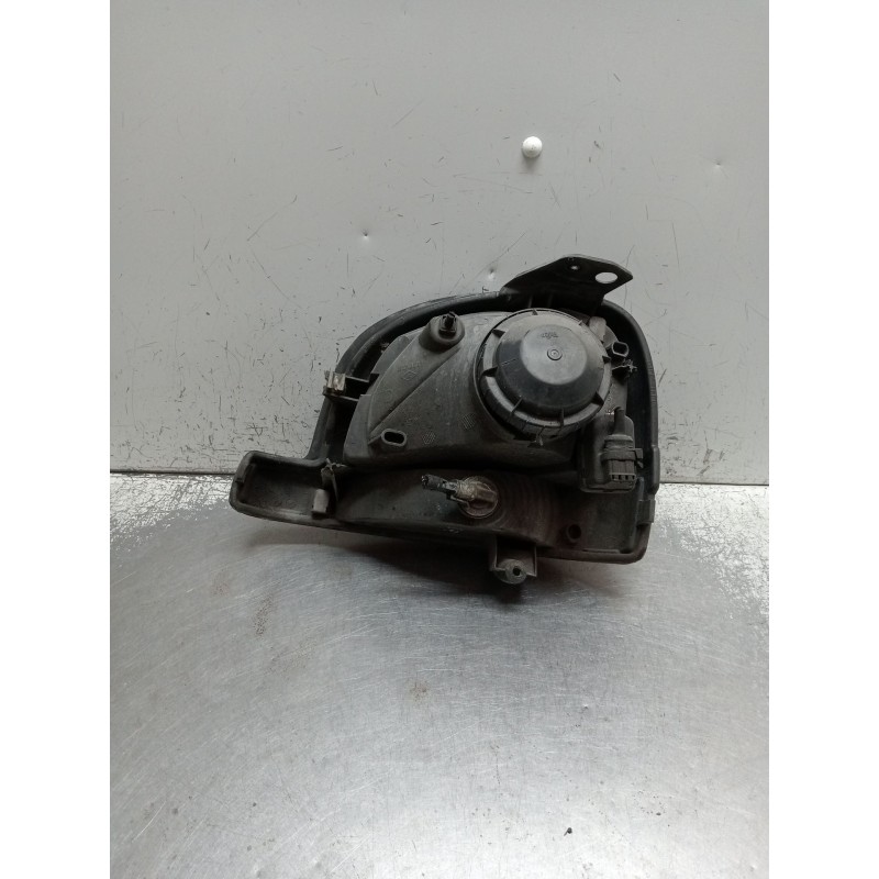 Recambio de faro derecho para renault kangoo express (fc0/1_) d 65 1.9 (fc0e, fc02, fc0j, fc0n) referencia OEM IAM   97