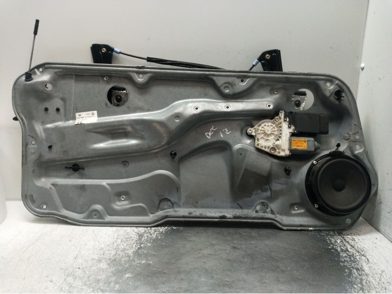 Recambio de elevalunas delantero izquierdo para volkswagen golf iv (1j1) 1.9 tdi referencia OEM IAM 1J3837461D 3P 98