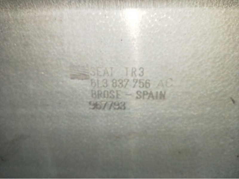 Recambio de elevalunas delantero derecho para seat ibiza iii (6l1) 1.9 tdi referencia OEM IAM 6L3837756AC 5P 06