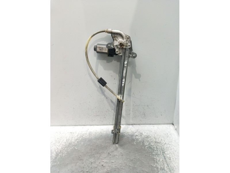 Recambio de elevalunas trasero izquierdo para renault laguna ii (bg0/1_) 2.0 16v (bg00, bg0k, bg0p, bg0w) referencia OEM IAM 400