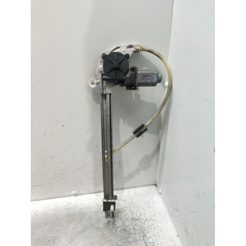 Recambio de elevalunas trasero izquierdo para renault laguna ii (bg0/1_) 2.0 16v (bg00, bg0k, bg0p, bg0w) referencia OEM IAM 400