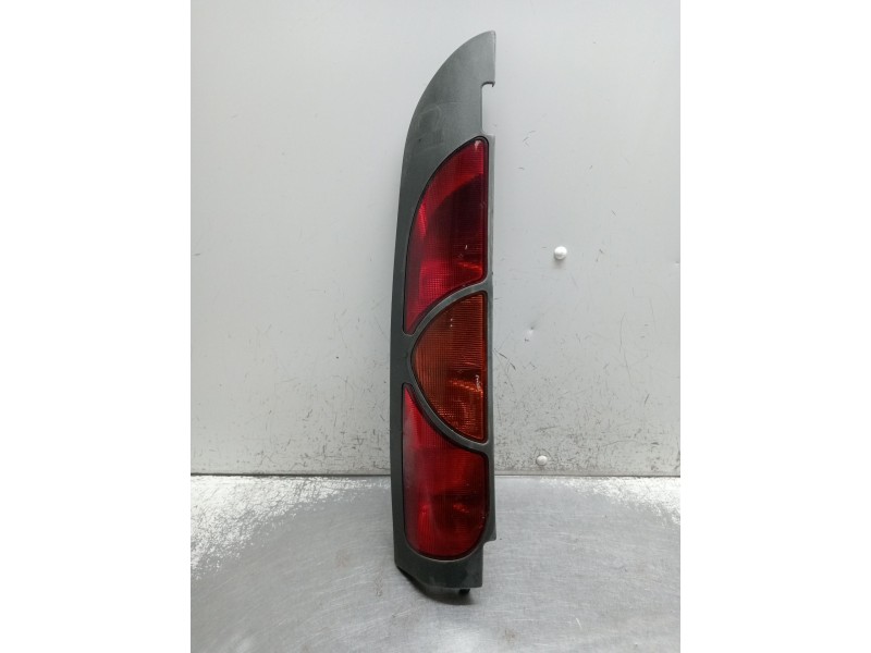 Recambio de piloto trasero izquierdo para renault kangoo express (fc0/1_) d 65 1.9 (fc0e, fc02, fc0j, fc0n) referencia OEM IAM  