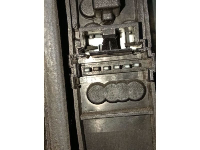 Recambio de piloto trasero izquierdo para renault kangoo express (fc0/1_) d 65 1.9 (fc0e, fc02, fc0j, fc0n) referencia OEM IAM  