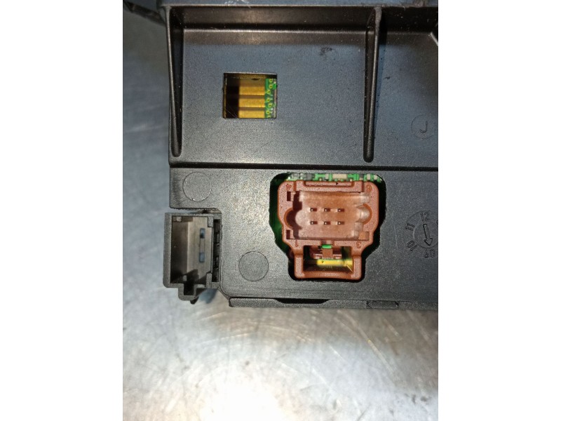 Recambio de mando luces para peugeot 307 (3a/c) 1.6 hdi 110 referencia OEM IAM 96660139XT 12277102 05