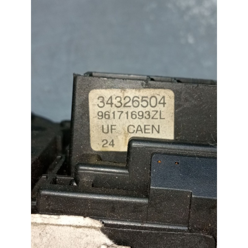 Recambio de mando luces para peugeot 306 (7b, n3, n5) 1.9 srdt referencia OEM IAM 96171693ZL 34326504 96171695ZL 33777004 93