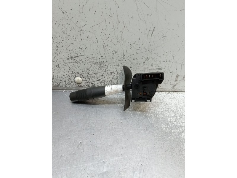 Recambio de mando limpia para peugeot 405 berlina 1.8 turbodiesel referencia OEM IAM   87