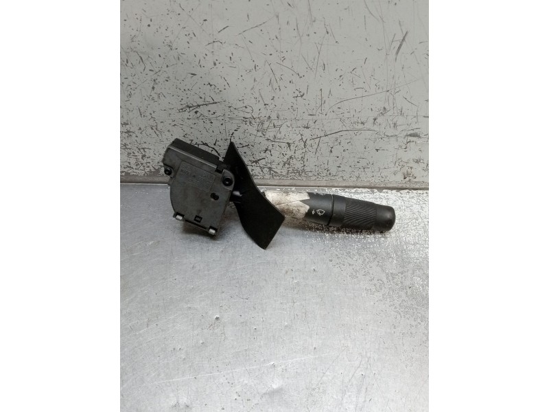 Recambio de mando limpia para peugeot 405 berlina 1.9 diesel referencia OEM IAM   87