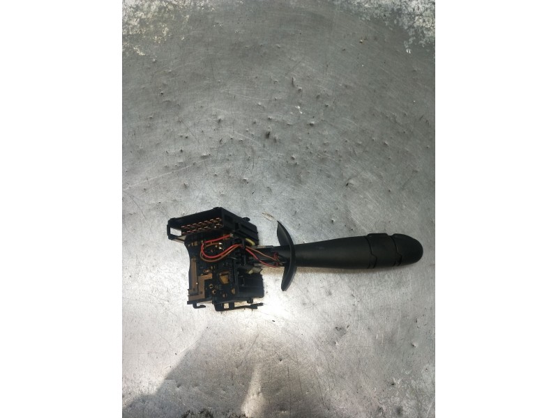 Recambio de mando luces para renault laguna ii (bg0/1_) 2.0 16v (bg00, bg0k, bg0p, bg0w) referencia OEM IAM 8200012245 34447701A