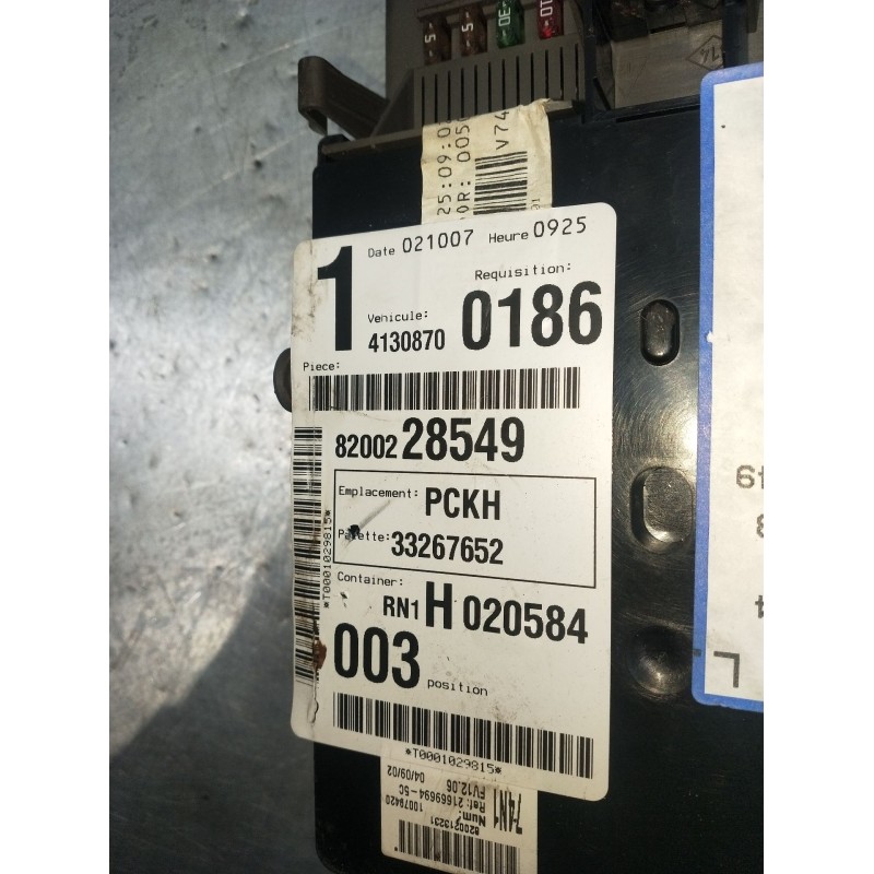 Recambio de caja reles / fusibles para renault laguna ii (bg0/1_) 2.0 16v (bg00, bg0k, bg0p, bg0w) referencia OEM IAM 8200228549