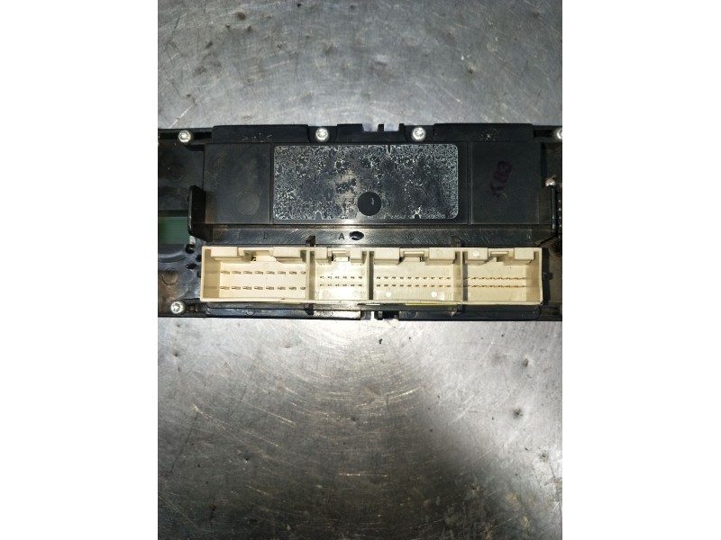 Recambio de mando calefaccion / aire acondicionado para volkswagen golf iv (1j1) 1.9 tdi referencia OEM IAM   98