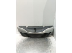 Recambio de rejilla delantera para renault laguna ii (bg0/1_) 2.0 16v (bg00, bg0k, bg0p, bg0w) referencia OEM IAM   02