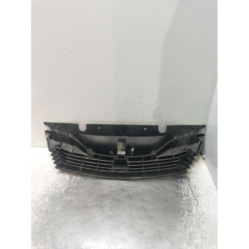 Recambio de rejilla delantera para renault laguna ii (bg0/1_) 2.0 16v (bg00, bg0k, bg0p, bg0w) referencia OEM IAM   02