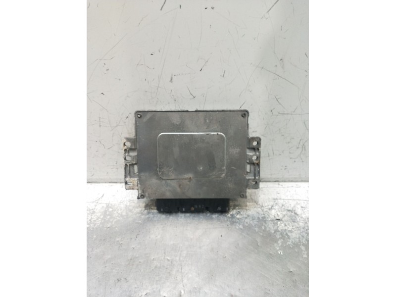Recambio de centralita motor uce para renault laguna ii (bg0/1_) 2.0 16v (bg00, bg0k, bg0p, bg0w) referencia OEM IAM 8200264679 