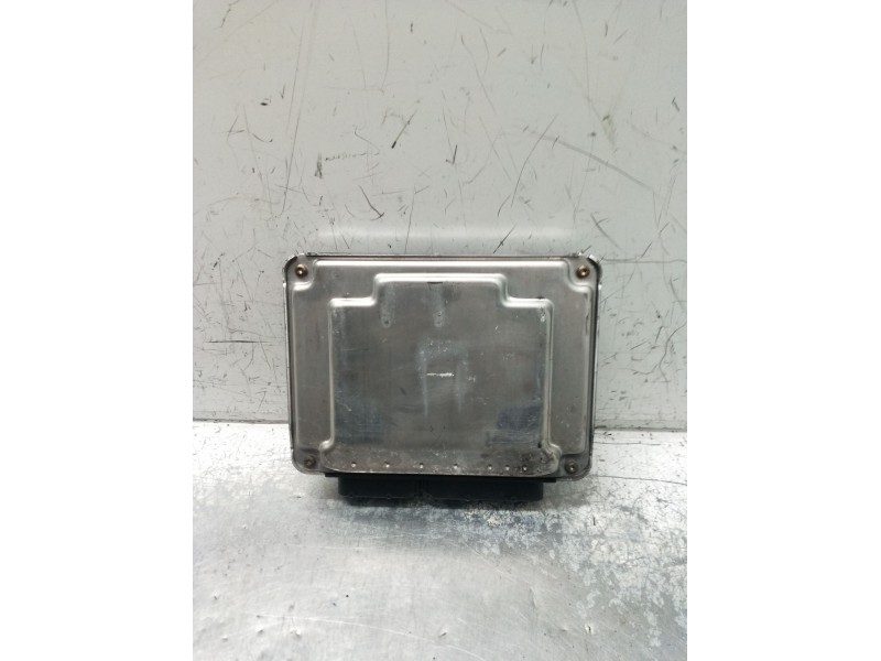Recambio de centralita motor uce para volkswagen golf iv (1j1) 1.9 tdi referencia OEM IAM 0281010112 038906012L 28SA4242 98