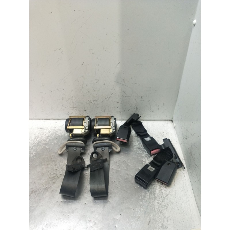 Recambio de juego cinturones trasero para renault laguna ii (bg0/1_) 2.0 16v (bg00, bg0k, bg0p, bg0w) referencia OEM IAM  5P 02