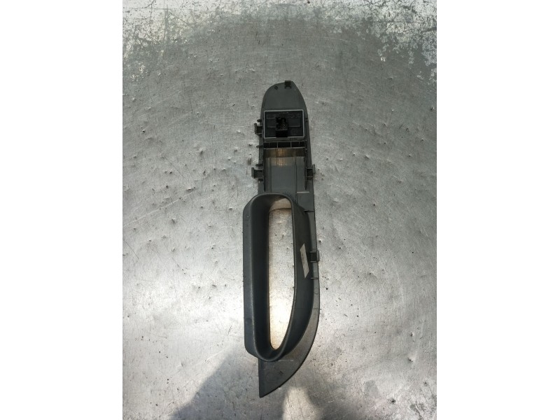 Recambio de mando elevalunas delantero izquierdo para seat ibiza iii (6l1) 1.9 tdi referencia OEM IAM 6L1867171F 3P 06