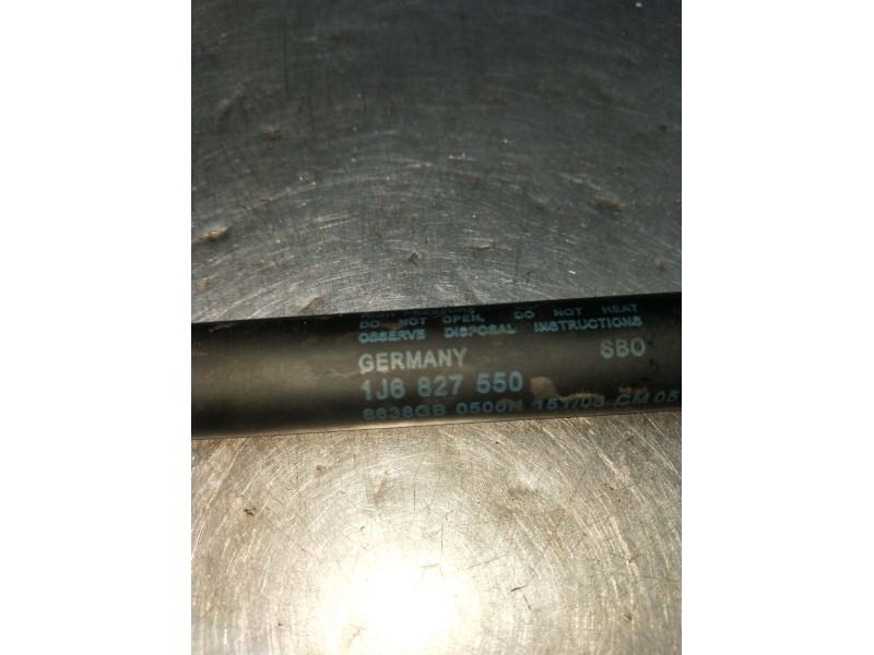 Recambio de amortiguadores maletero / porton para volkswagen golf iv (1j1) 1.9 tdi referencia OEM IAM 1J6827550  98
