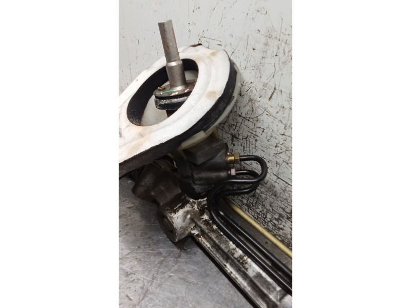 Recambio de cremallera direccion para ford mondeo iii (b5y) 1.8 16v referencia OEM IAM 1S7C3200AE RF1S7C3550AA 01