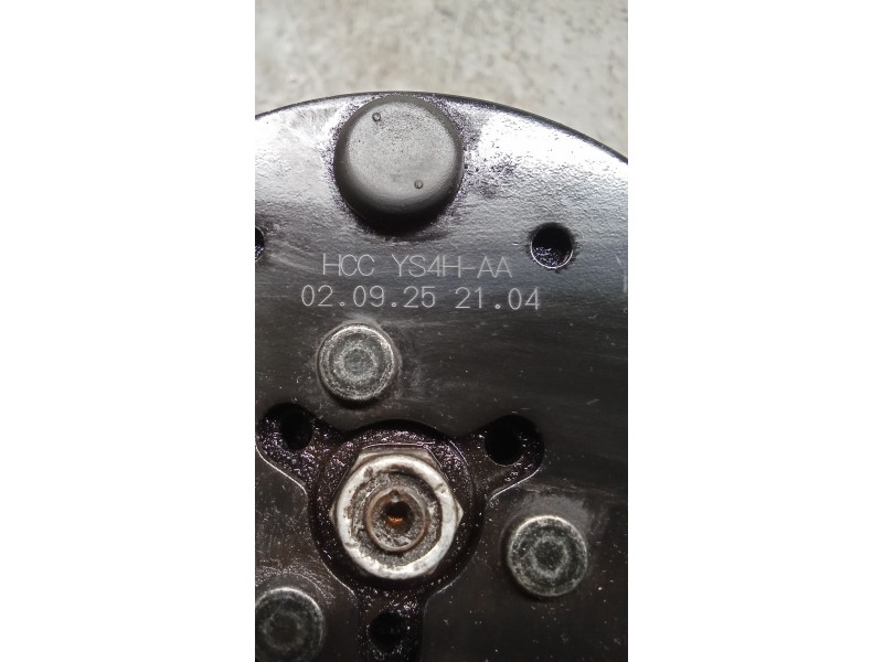 Recambio de compresor aire acondicionado para ford mondeo iii (b5y) 1.8 16v referencia OEM IAM HCCYS4HAA  01