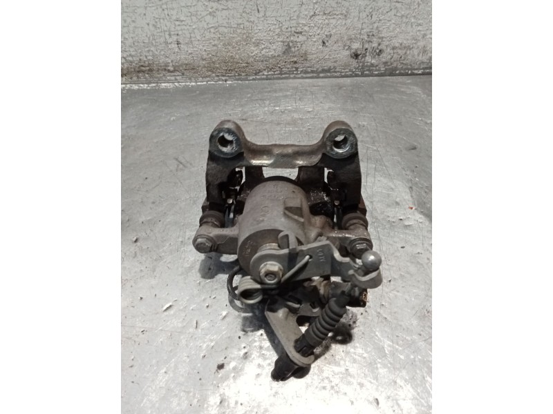 Recambio de pinza freno trasera izquierda para skoda suberb (3t4) ambition referencia OEM IAM   08