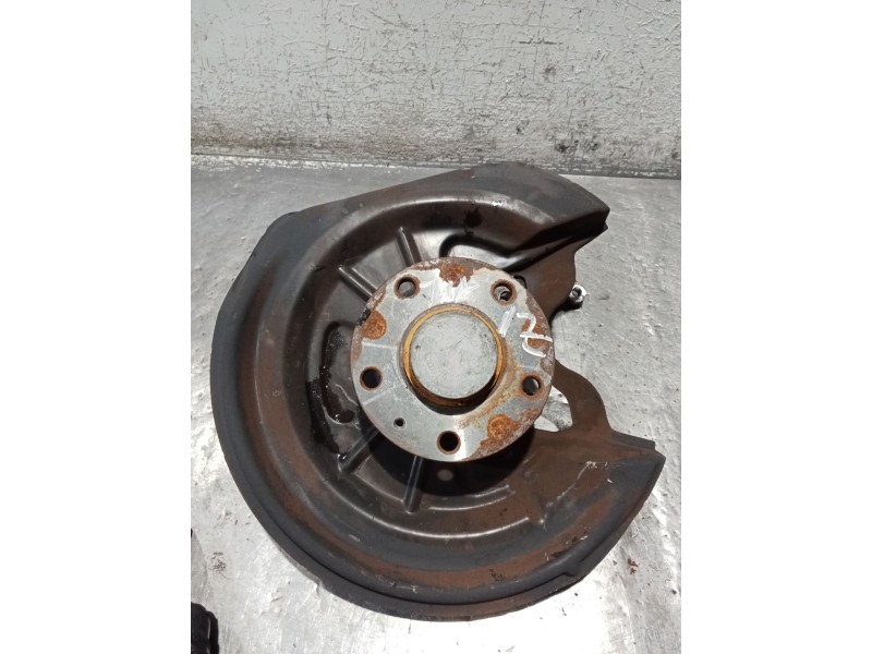 Recambio de mangueta trasera izquierda para skoda suberb (3t4) ambition referencia OEM IAM   08