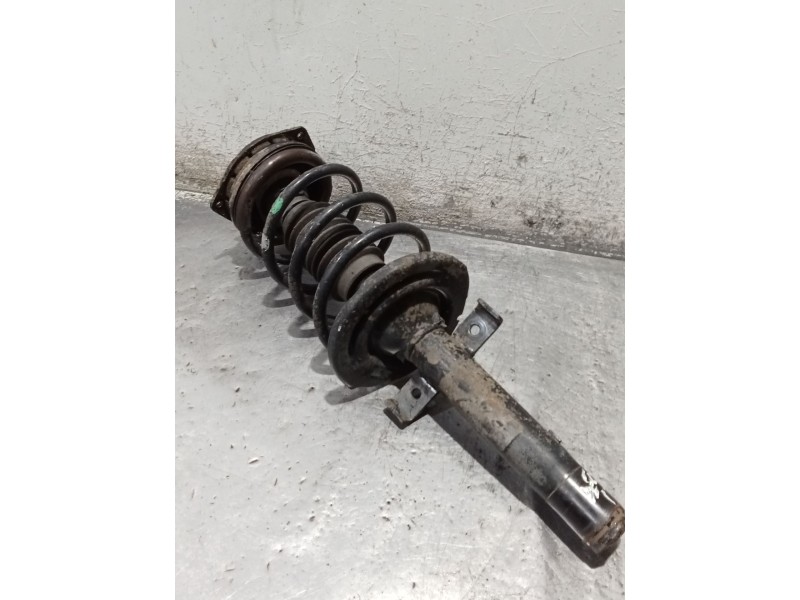 Recambio de amortiguador delantero izquierdo para renault scénic ii (jm0/1_) 1.9 dci (jm0g, jm12, jm1g, jm2c) referencia OEM IAM