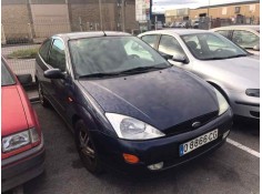 ford focus berlina (cak) del año 2000