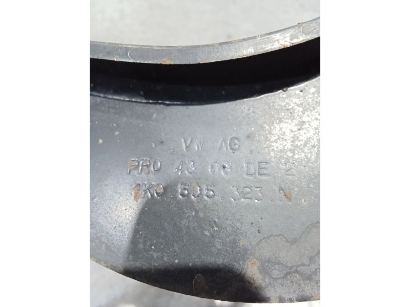 Recambio de brazo suspension superior trasero derecho para skoda suberb (3t4) ambition referencia OEM IAM 1KG505323N  08