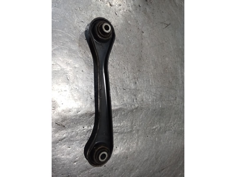 Recambio de brazo suspension inferior trasero izquierdo para skoda suberb (3t4) ambition referencia OEM IAM IKO501529F  08