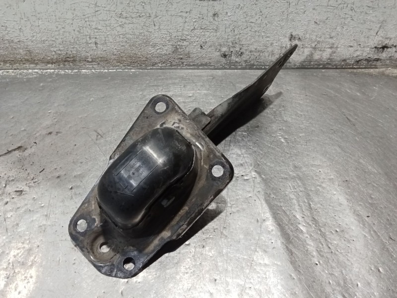 Recambio de brazo suspension superior trasero izquierdo para skoda suberb (3t4) ambition referencia OEM IAM   