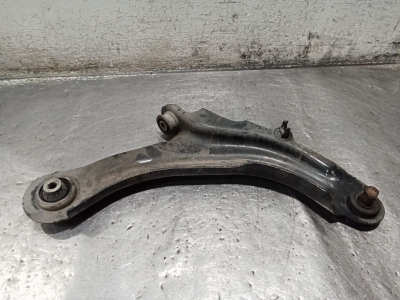 Recambio de brazo suspension inferior delantero derecho para renault scénic ii (jm0/1_) 1.9 dci (jm0g, jm12, jm1g, jm2c) referen