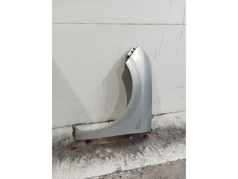 Recambio de aleta delantera izquierda para renault scénic ii (jm0/1_) 1.9 dci (jm0g, jm12, jm1g, jm2c) referencia OEM IAM  5P 04